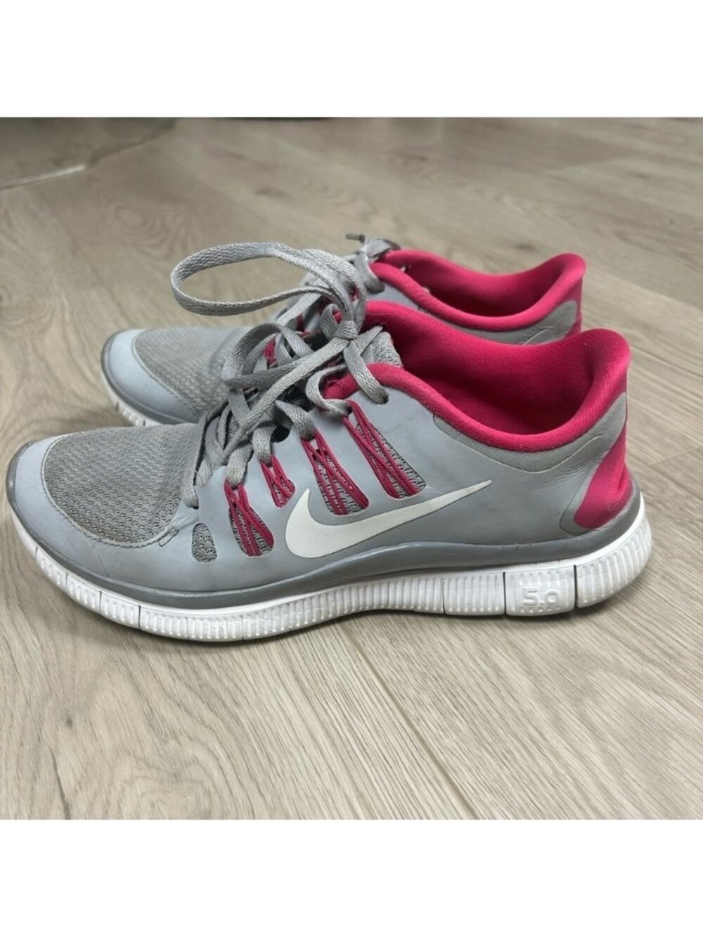 Nike Women’s Free 5.0 Wolf Grey/Pink‎ Running Shoes
